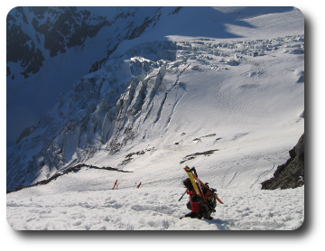 Scialpinista su ghiacciaio